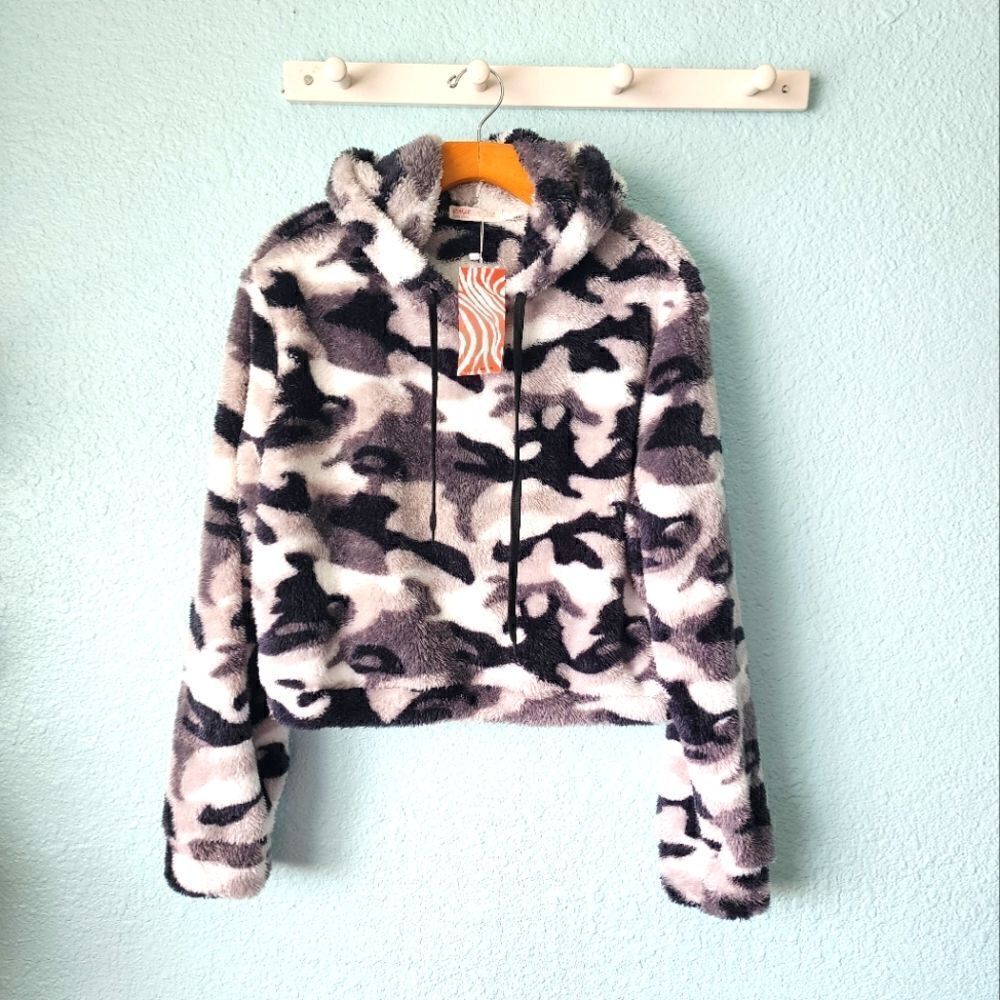 Romwe puffy pullover with hoodie